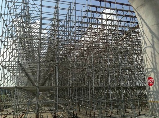 【蘇州腳手架搭拆廠家】不牢固、不穩(wěn)定★通通不要